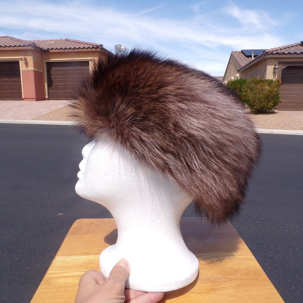 L 22.5" RACCOON FUR hat - womens vintage fur hat
